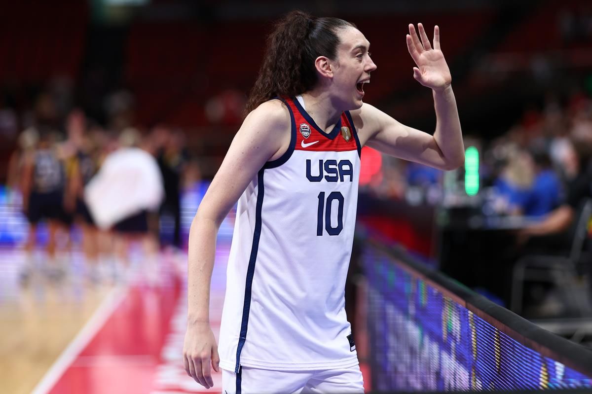 Breanna Stewart campaigns for charter flights for the WNBA