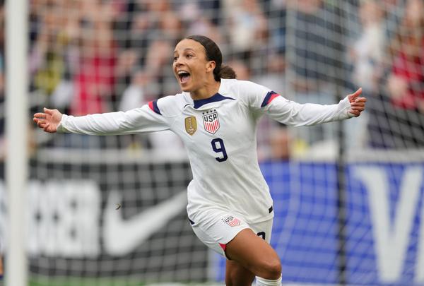 USWNT kick off their final game of the SheBelieves Cup