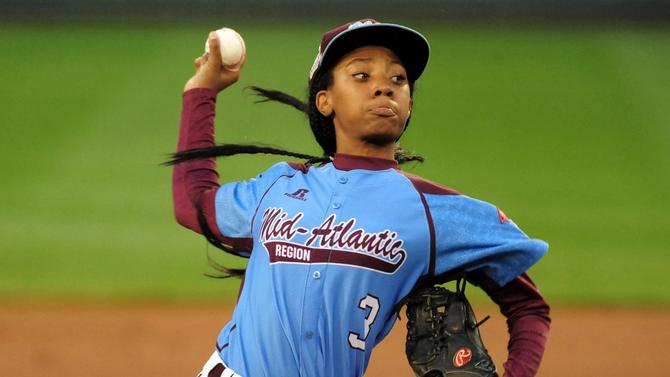 Mo’ne Davis pitches during the 2014 Little League World Series