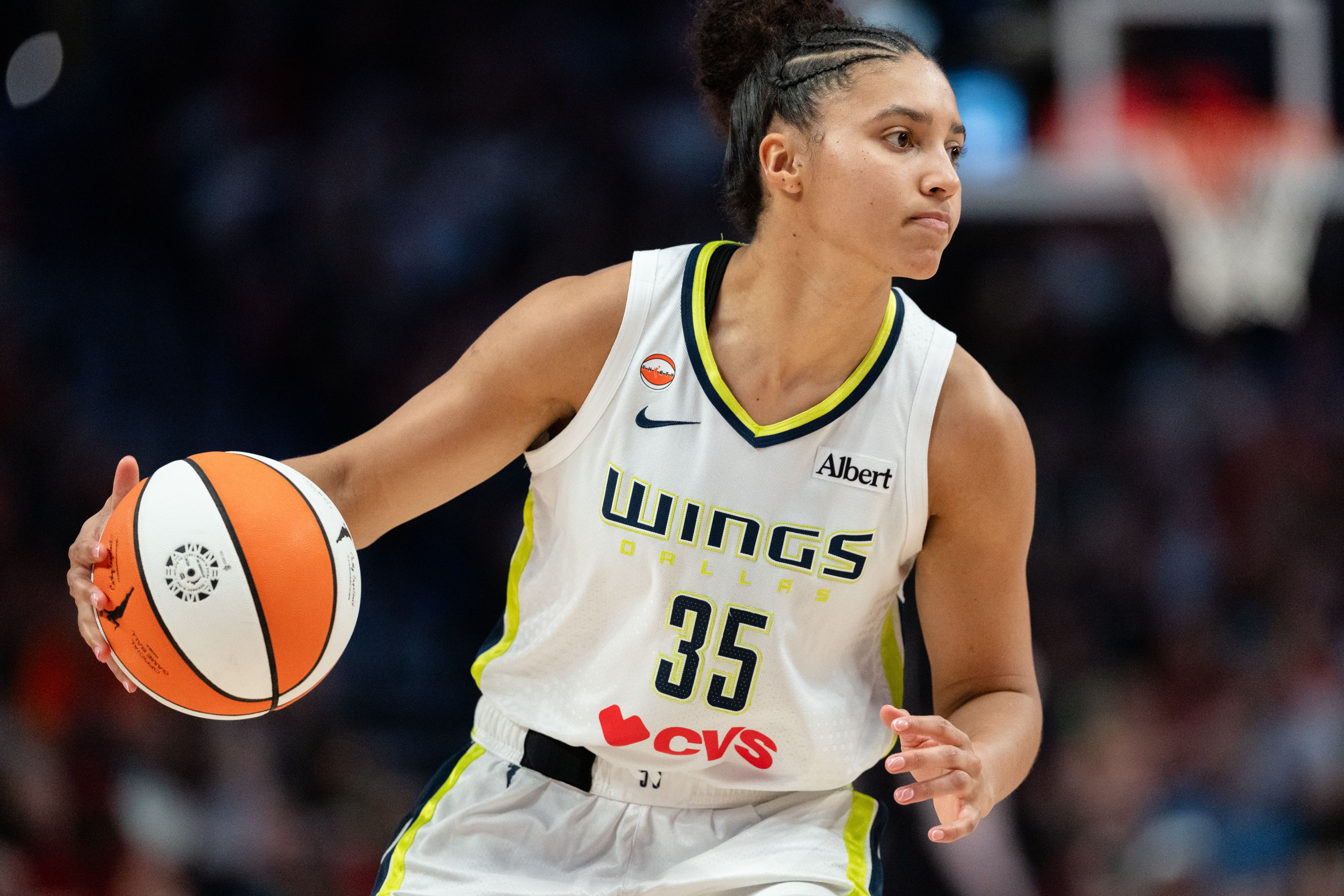 Dallas Wings rookie Azzi Fudd out for the rest of the season