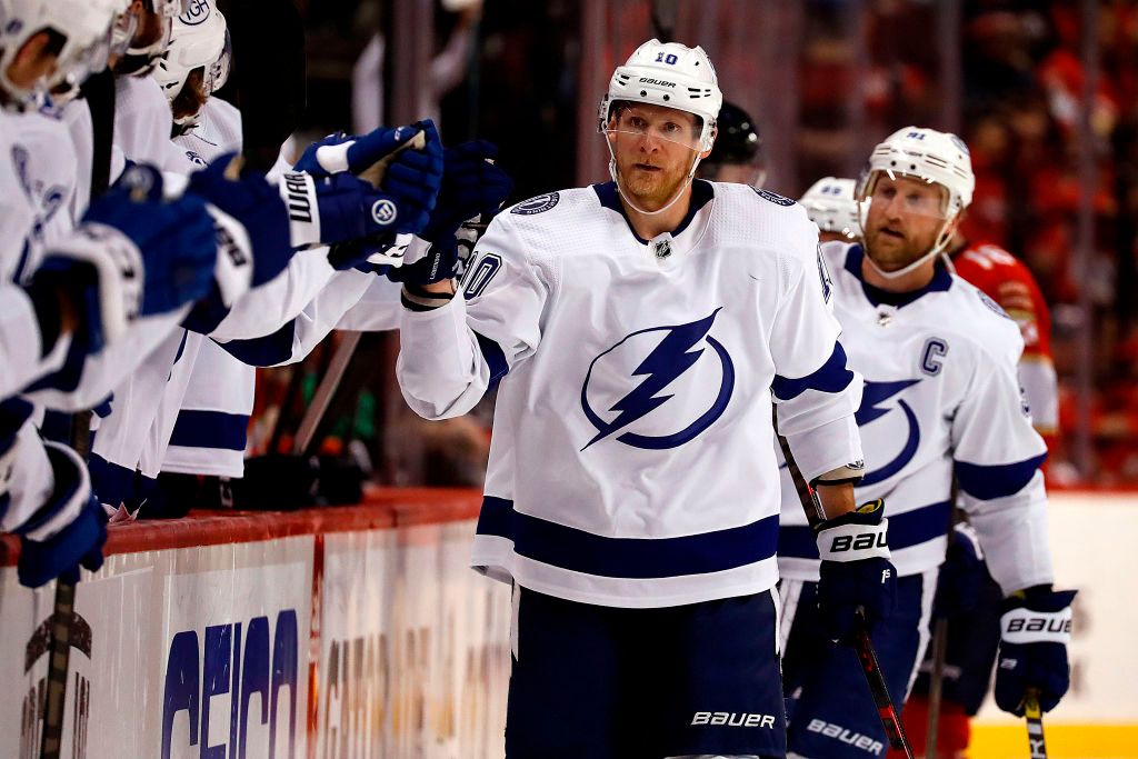 NHL playoffs: Lightning's Colton scores last-second game winner
