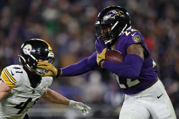 Only one upset with first five games of Wild Card weekend in the books