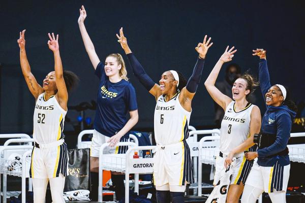 Dallas: Wings win season opener