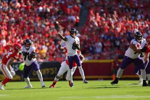 Only two undefeated teams remain after a chaotic Week 4
