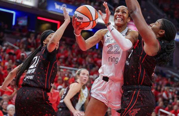 Officiating dominates headlines as WNBA playoffs continue