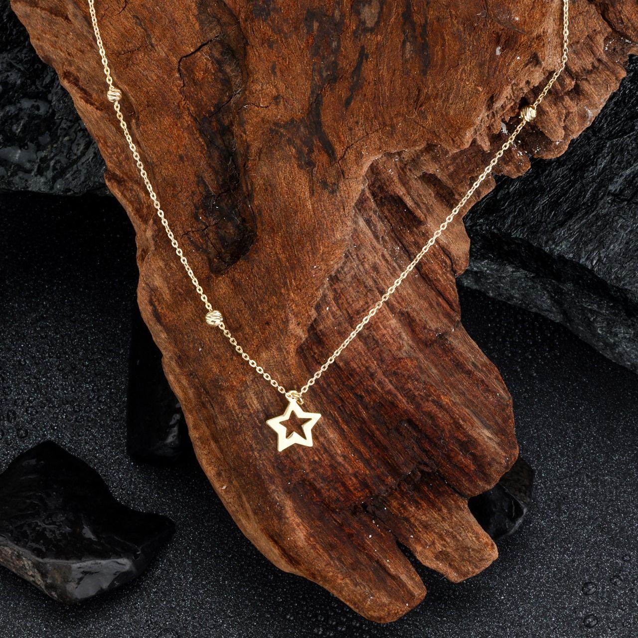 18K gold open star pendant