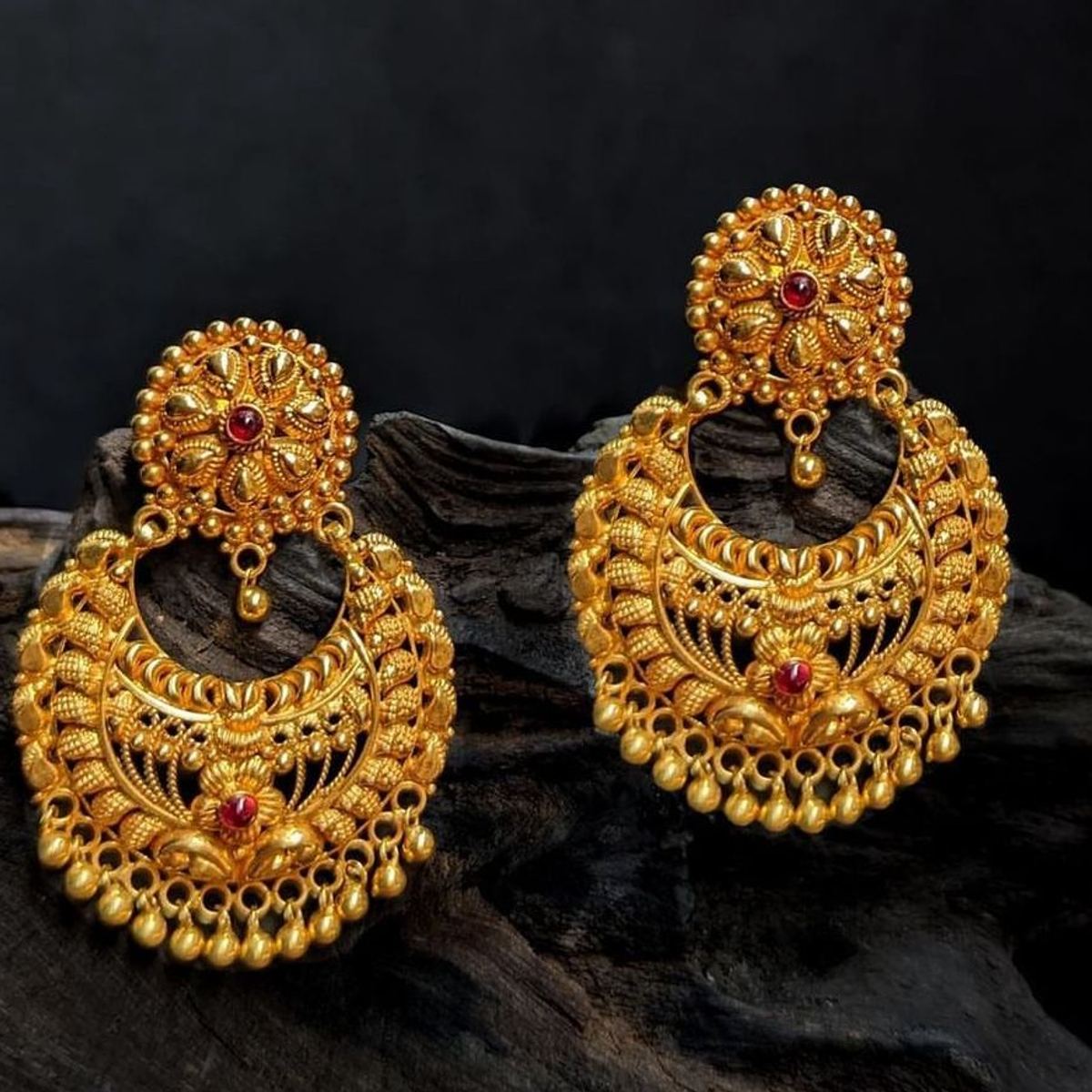 22K gold stone-studded chandbali earrings pair