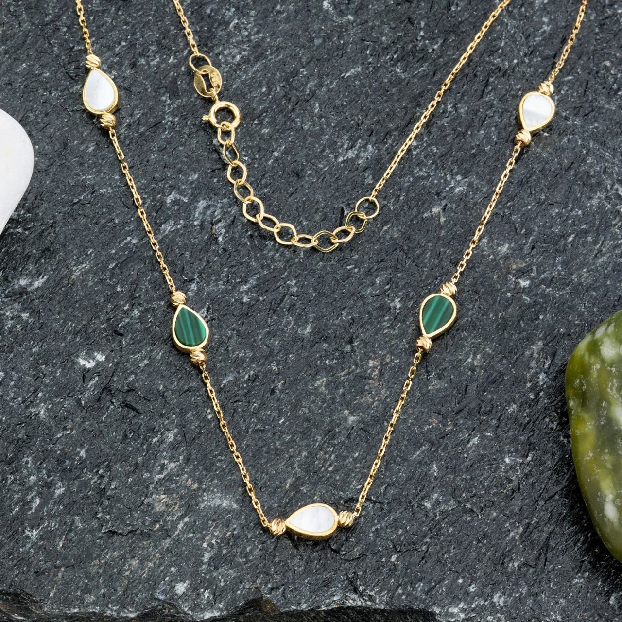 18K gold gold teardrop stone-studded station necklace