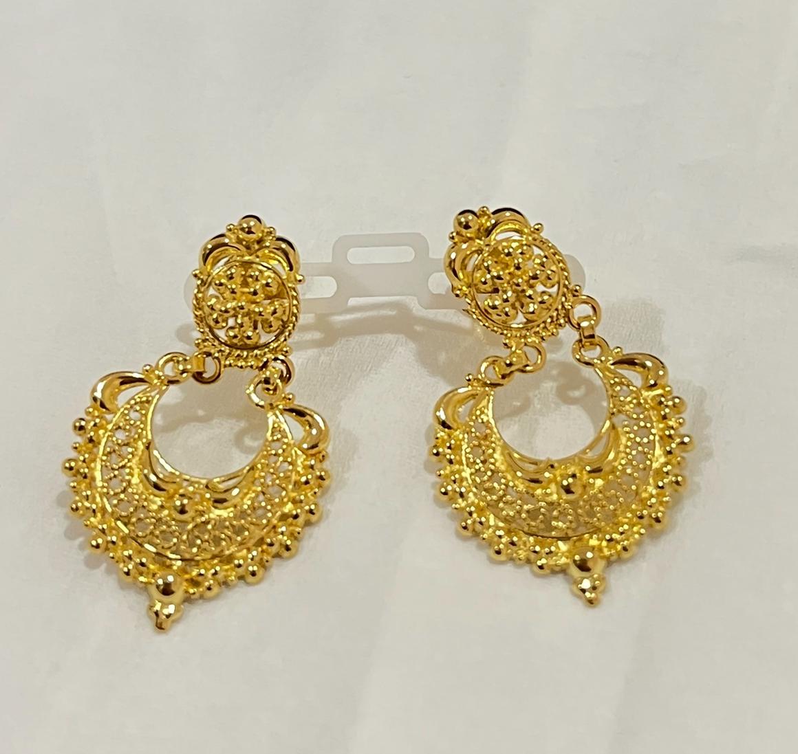 22K gold chandbali drop earrings
