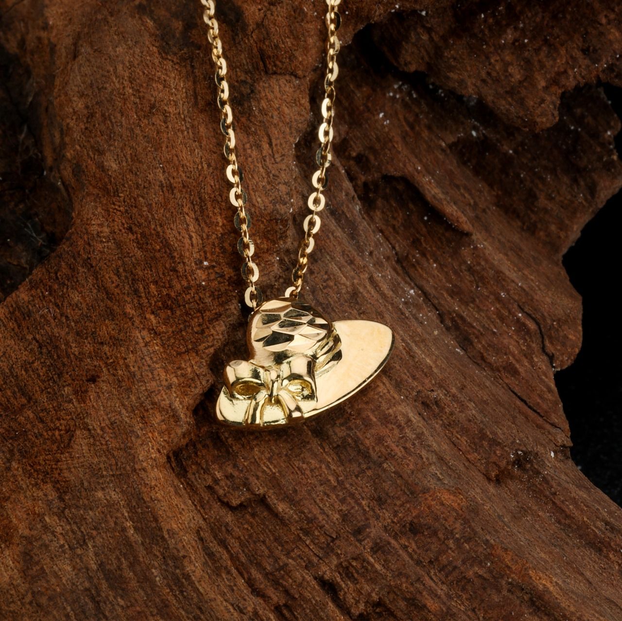 18K gold gold diamond-cut heart pendant