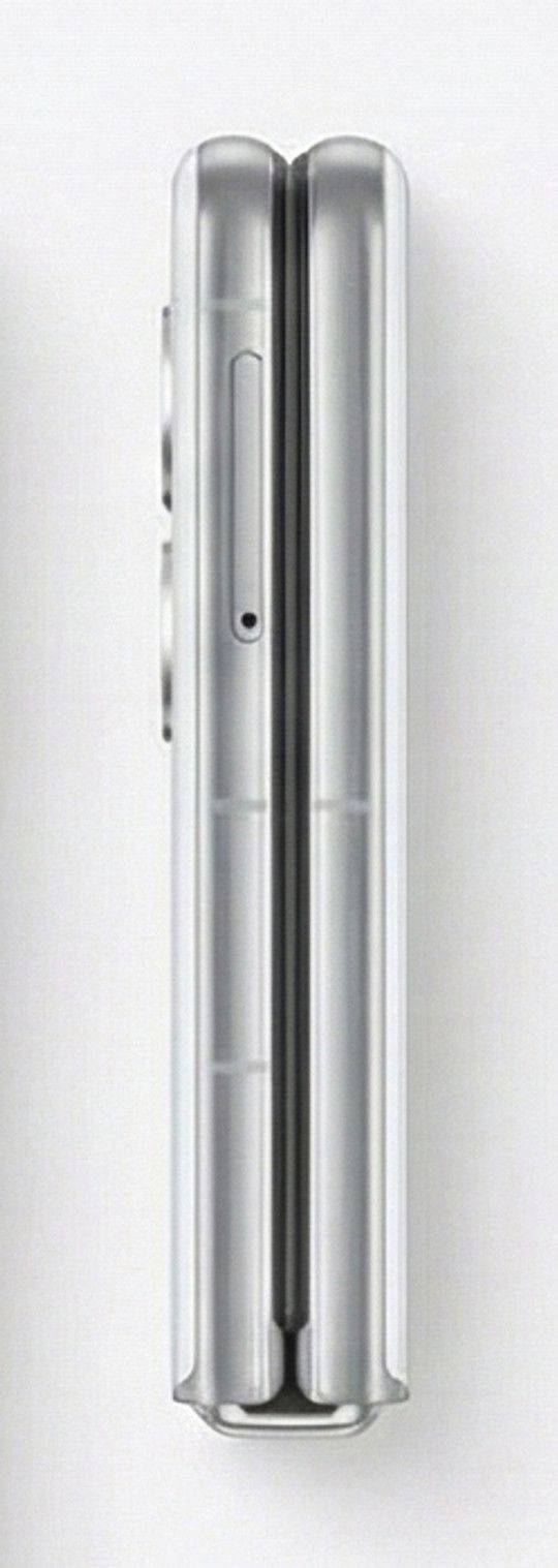 Ai+ Nova Flip 5G - 4