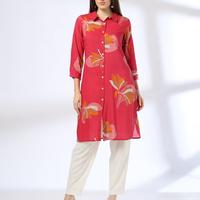 FUSION Women Floral Print Straight Kurti