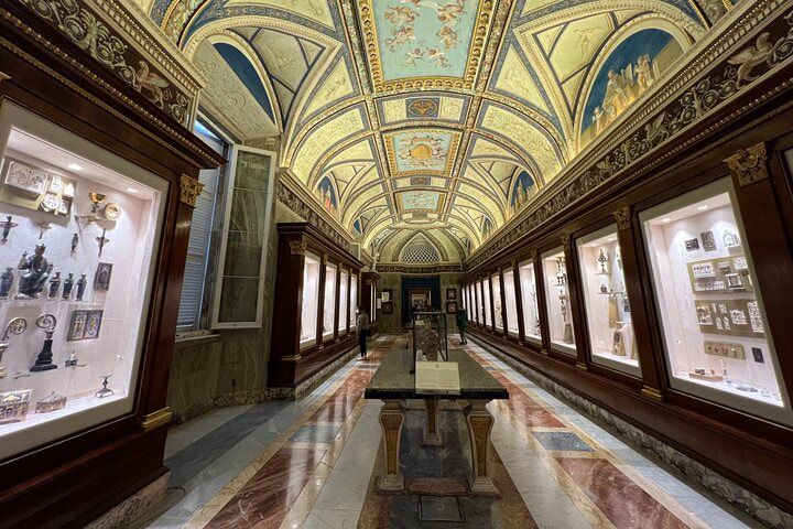 Vatican Museums & Sistine Chapel: Escorted Skip-Line, Vatican City — photo 2