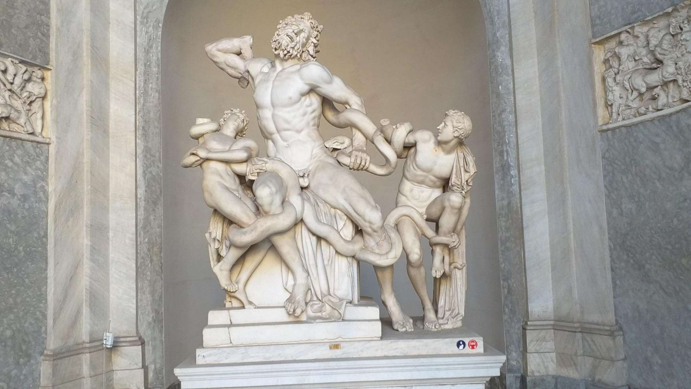 Papal Audience & Vatican Museums Tour: Pope & Art, Vatican City — photo 4