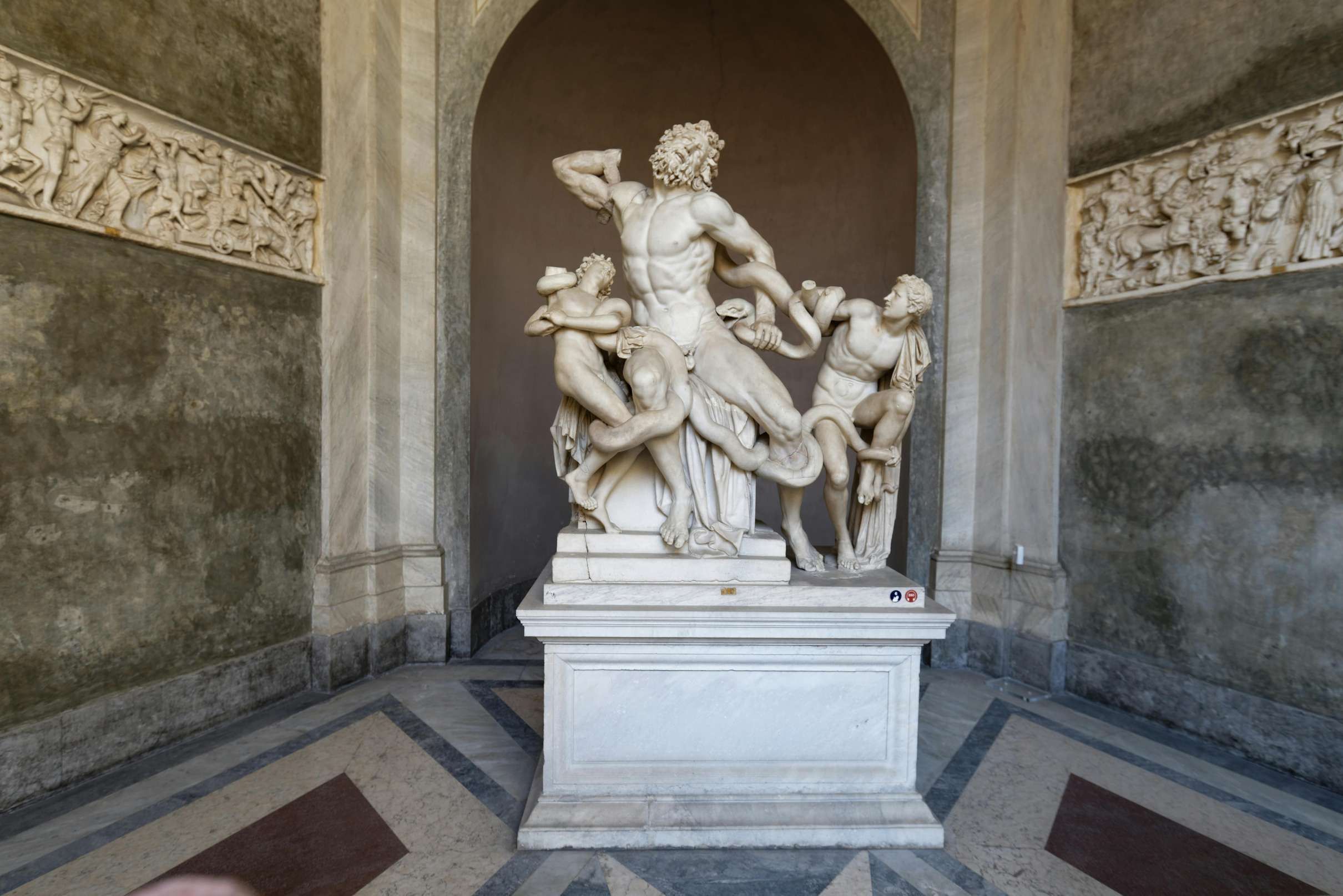 Vatican Fast-Track Private Tour: Museums & Sistine, Vatican City — photo 3