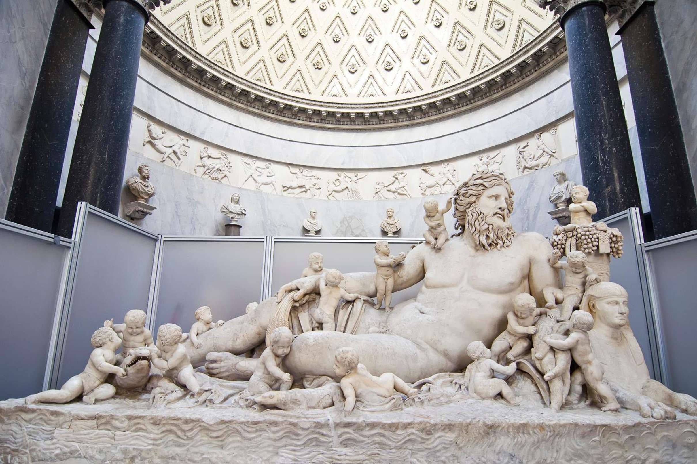 Vatican Museums Tour with Scala Regia Exit & Dutch Guide, Vatican City — photo 1