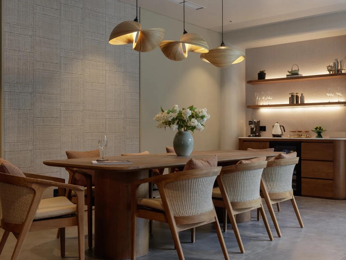 Contemporary Home - 7