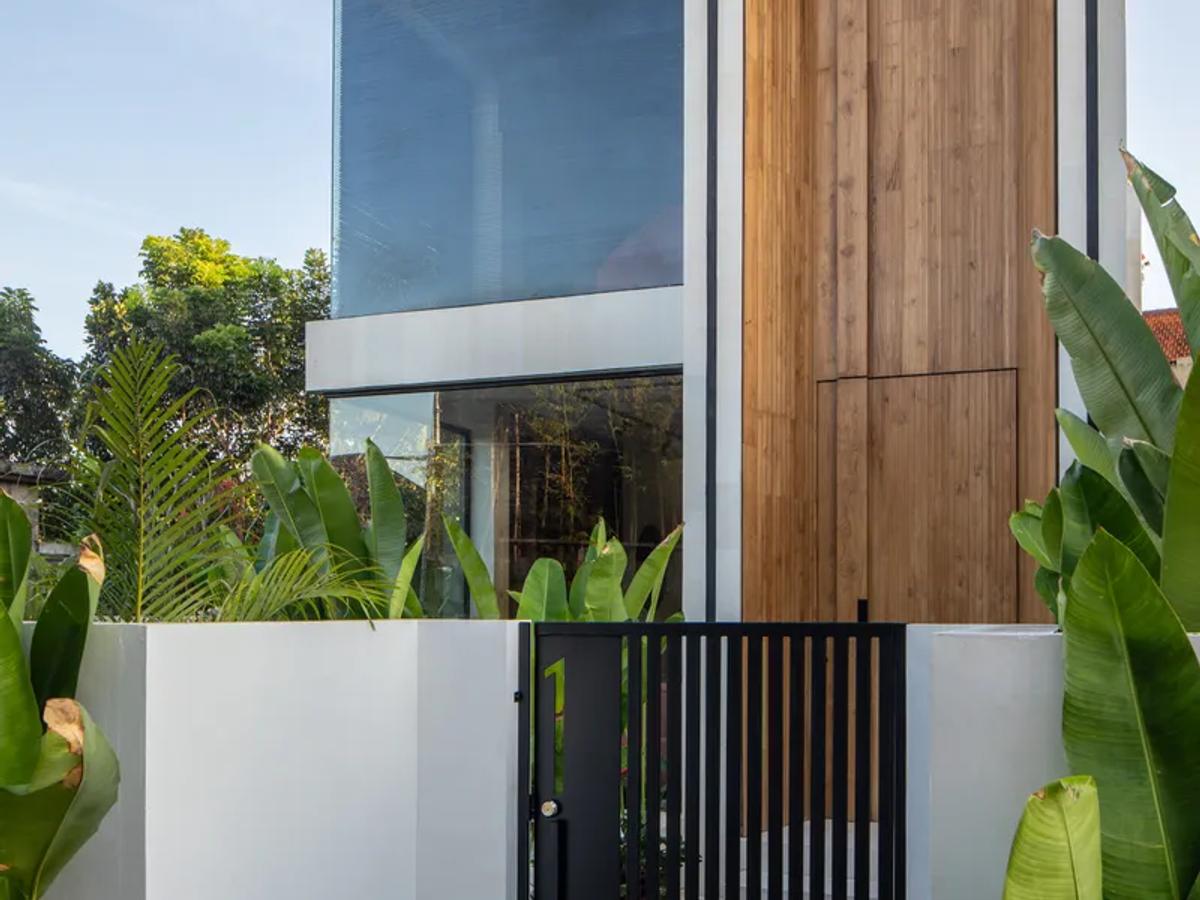 Monolithic Villa With Tropical Soul - 3