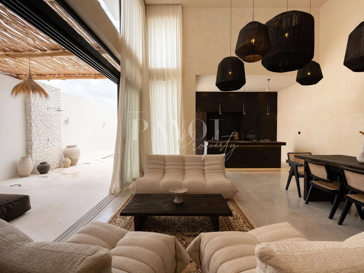 Art Inspired Modern Villa - 5