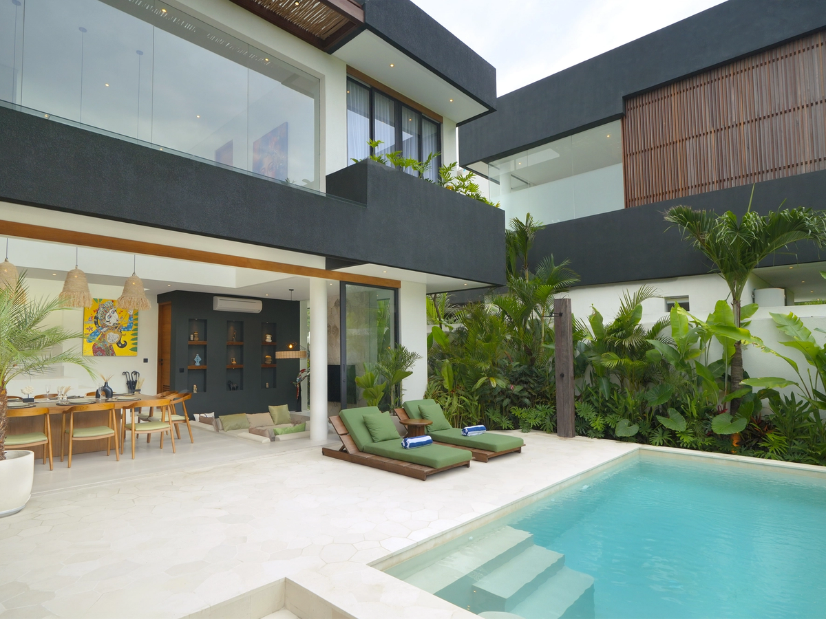 VILLA ORA - 3 BEDROOMS - NYANG NYANG BEACH — 3-bedroom villa for sale in Nyang Nyang Beach, Bali (photo 2)