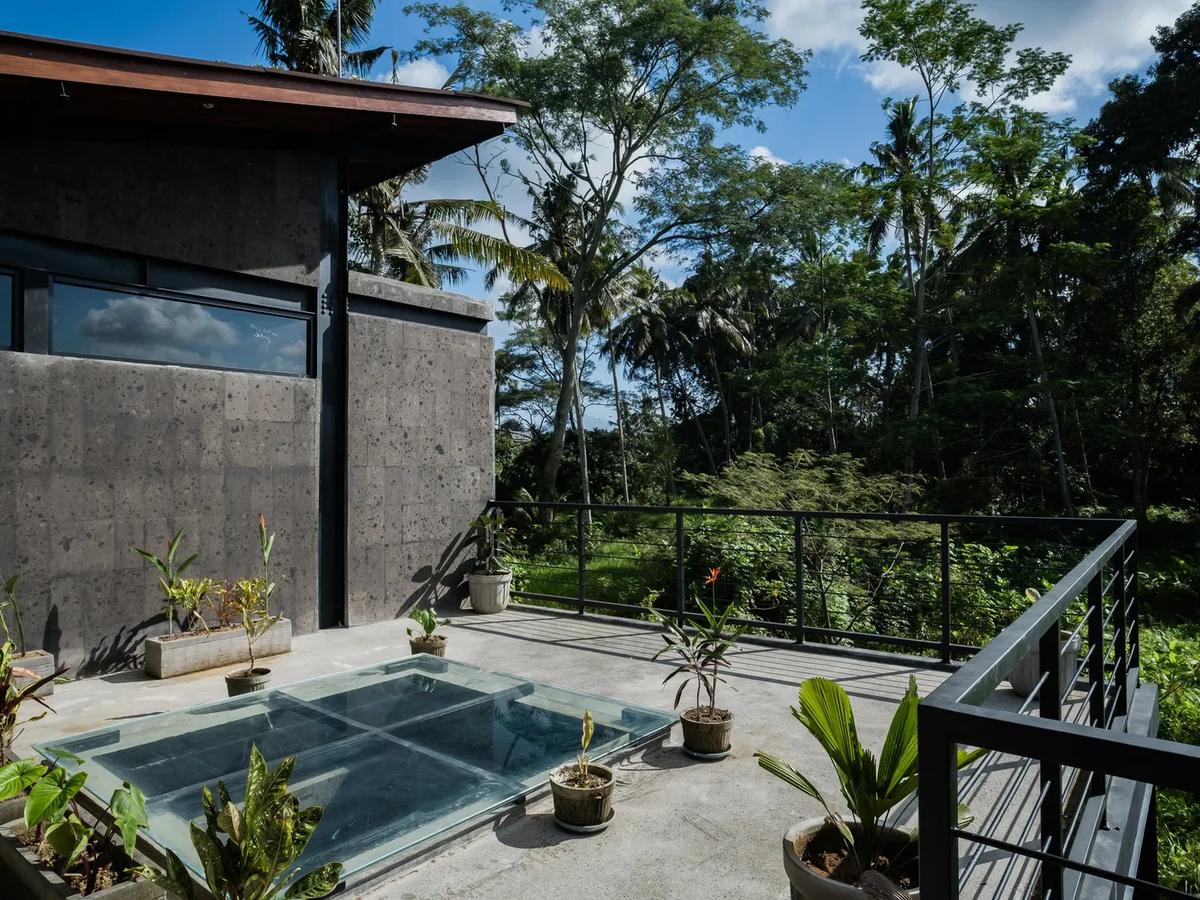 Contemporary Hideaway Villa - 4