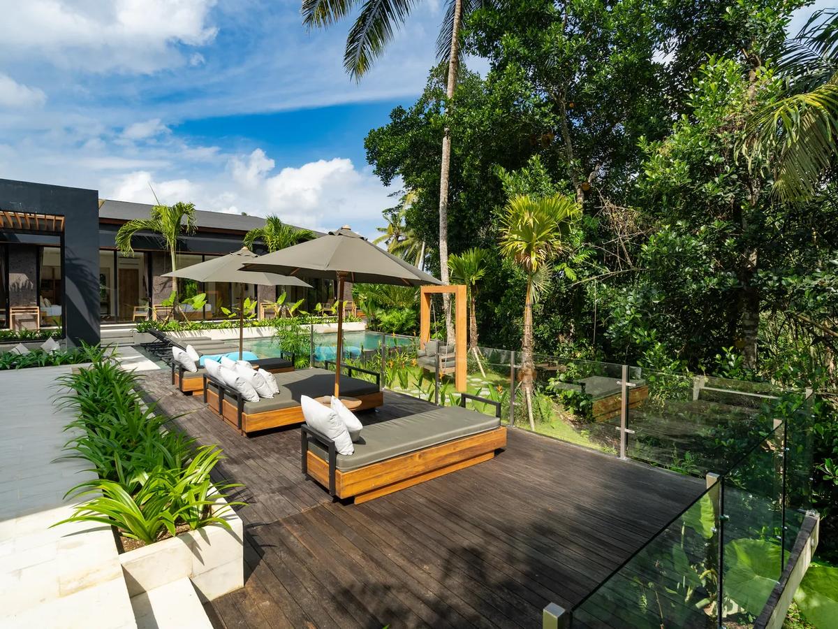 Obsidian Hideaway Villa - 15