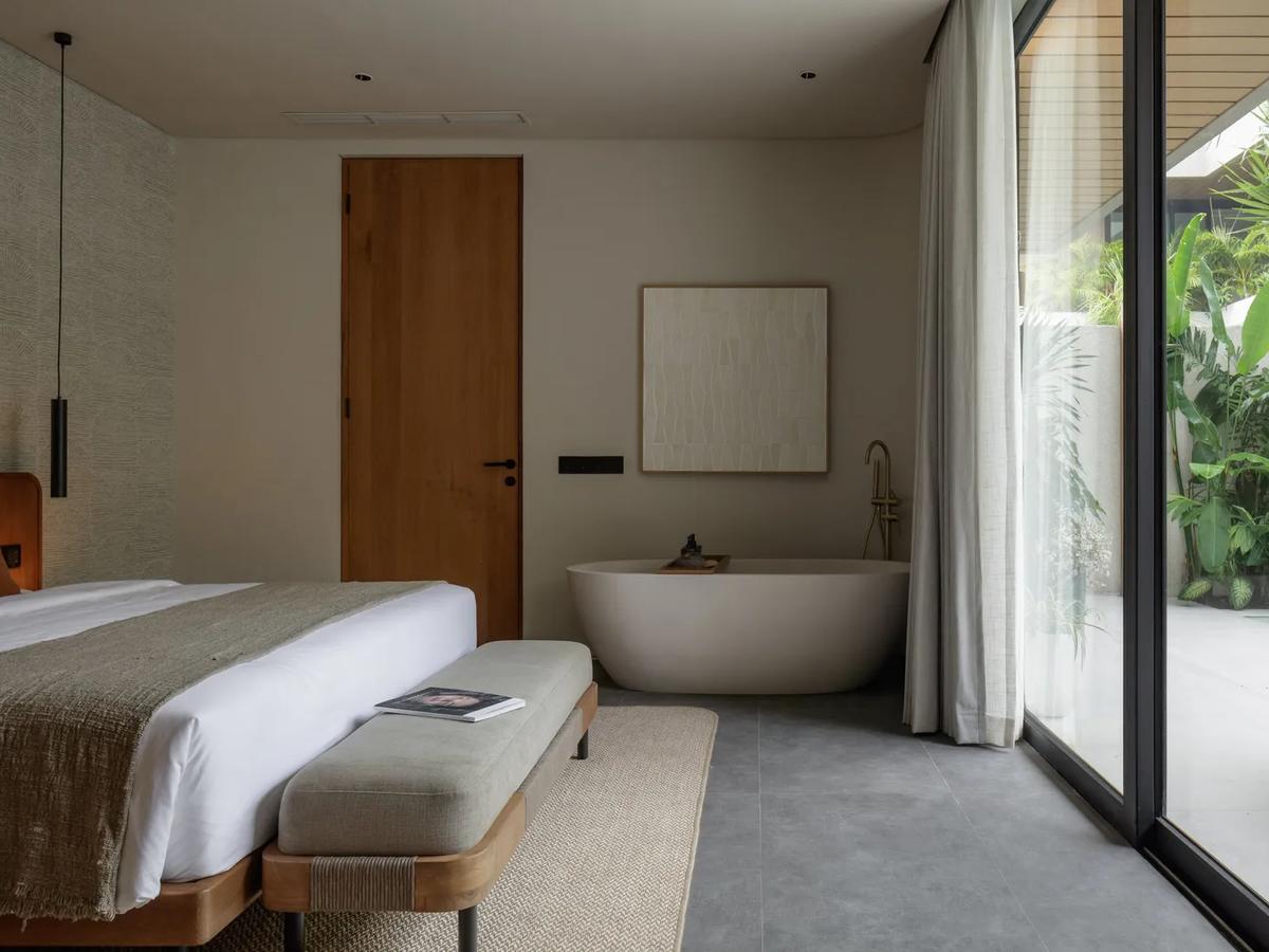 Contemporary Home - 10