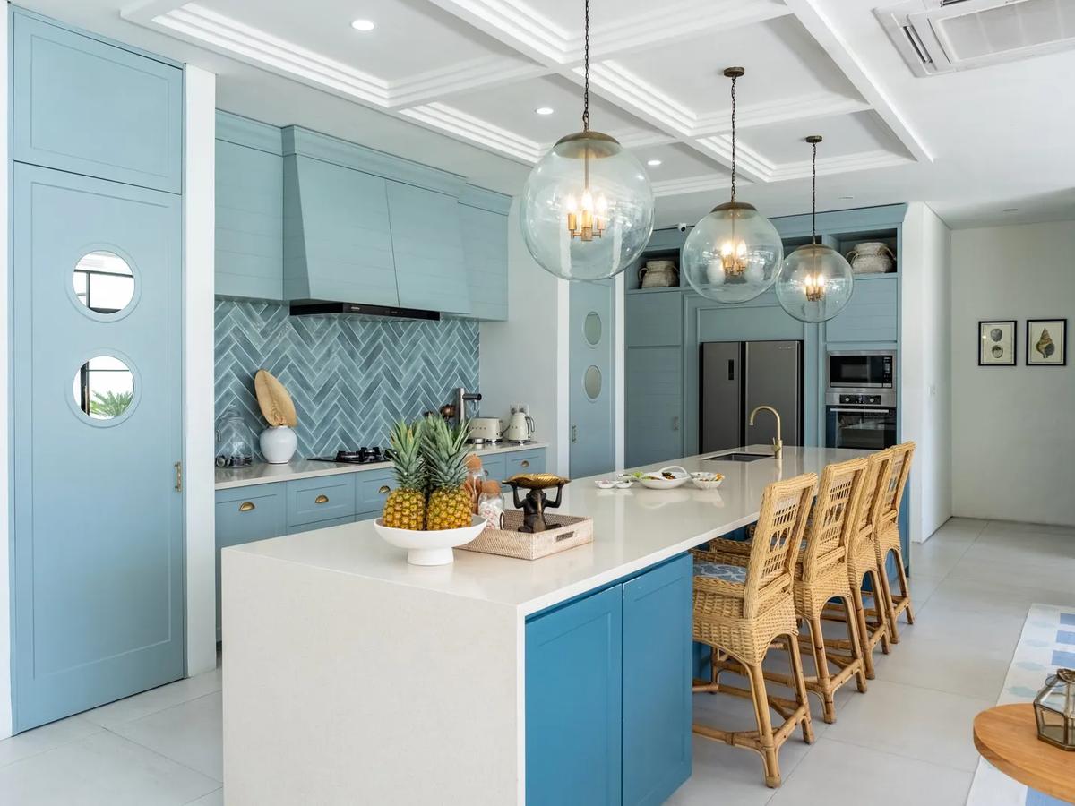 Modern Coastal Elegance Villa - 8