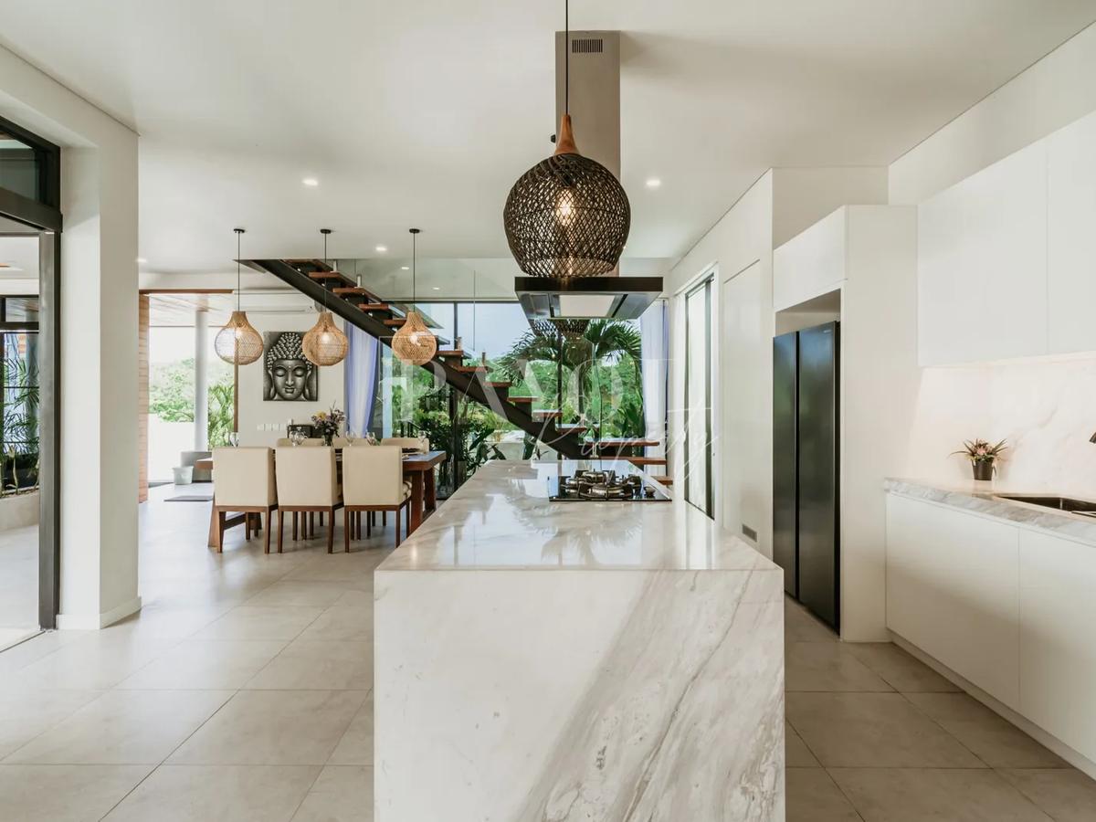 Elevated Living With Ocean View - 7