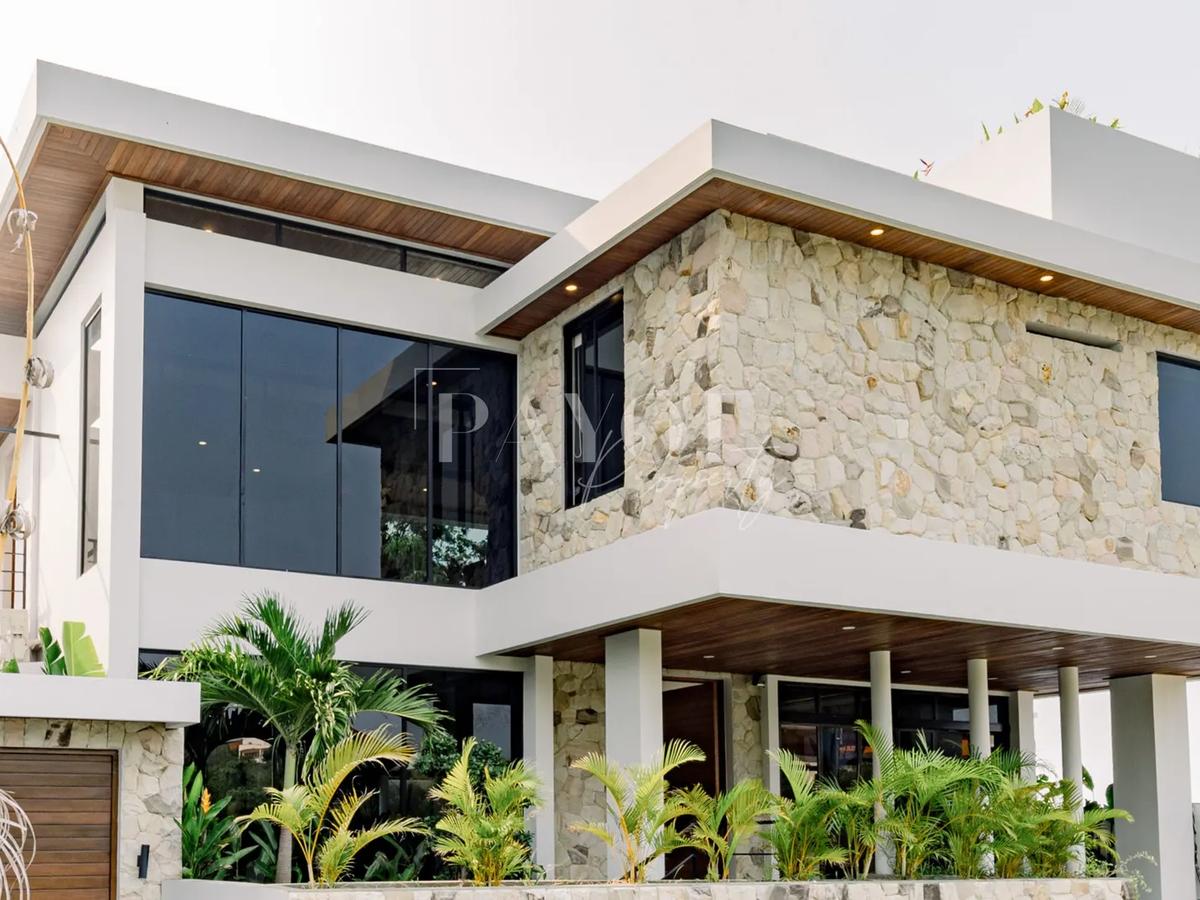 Elevated Living With Ocean View - 5