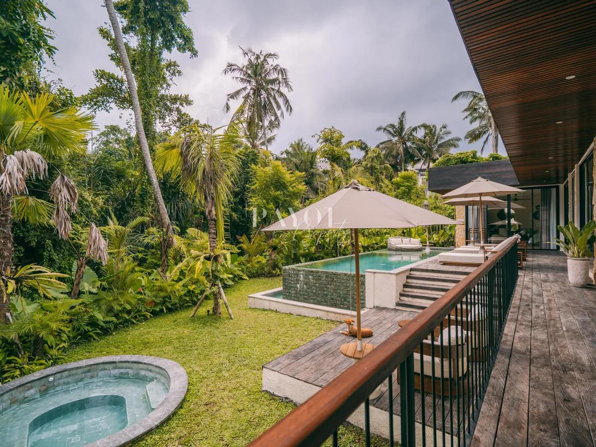 The Silence Of Straight Lines - 11