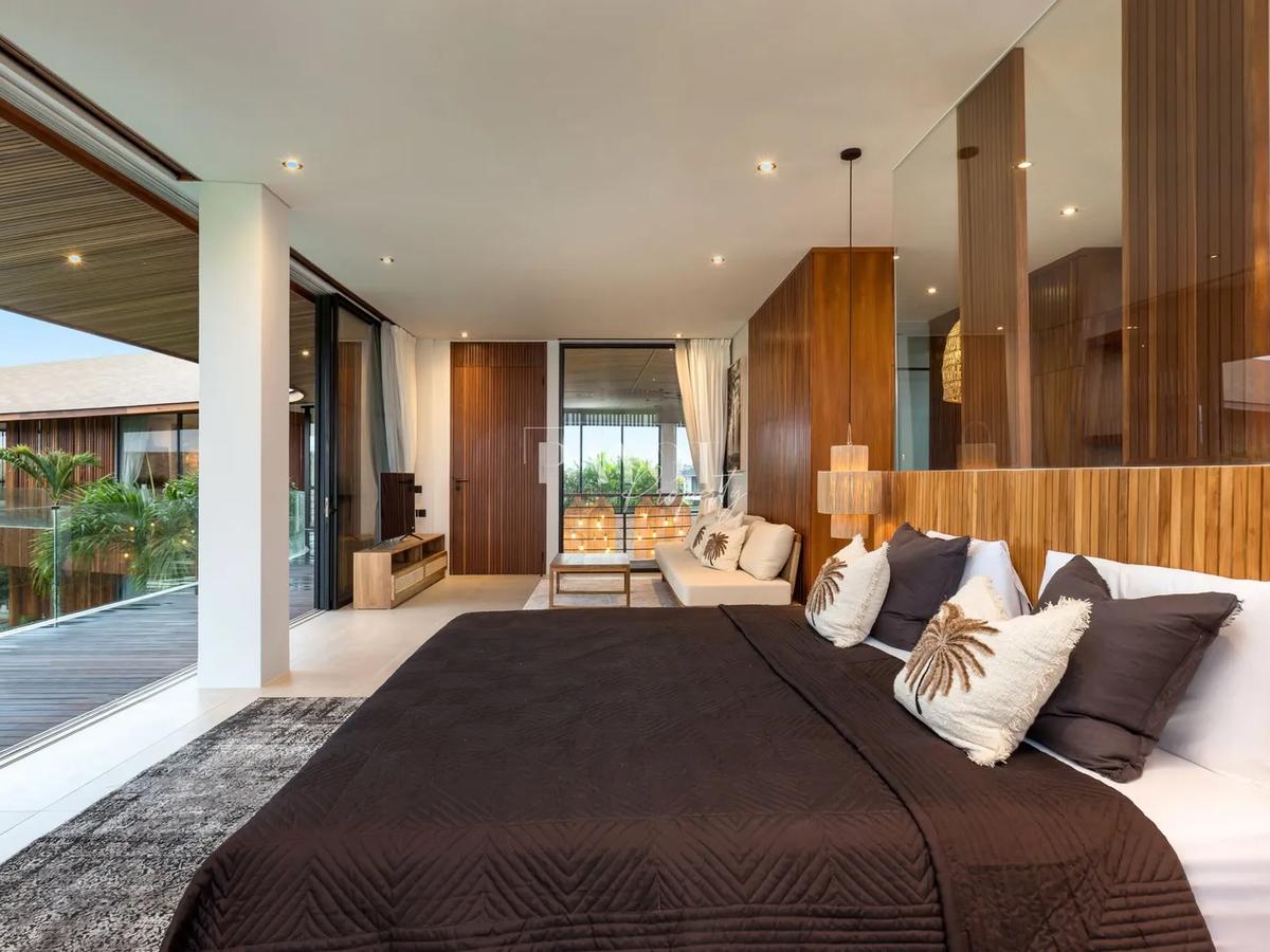 Elevated Geometry Villa - 7