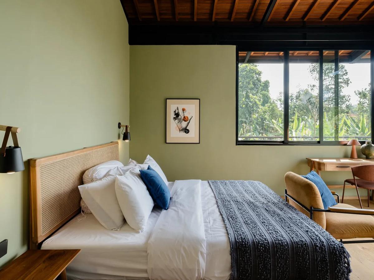 Contemporary Hideaway Villa - 10