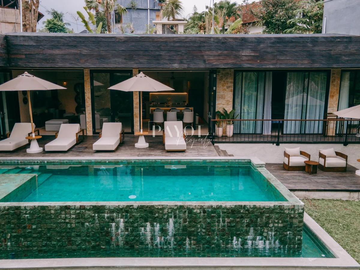 The Silence Of Straight Lines - 4