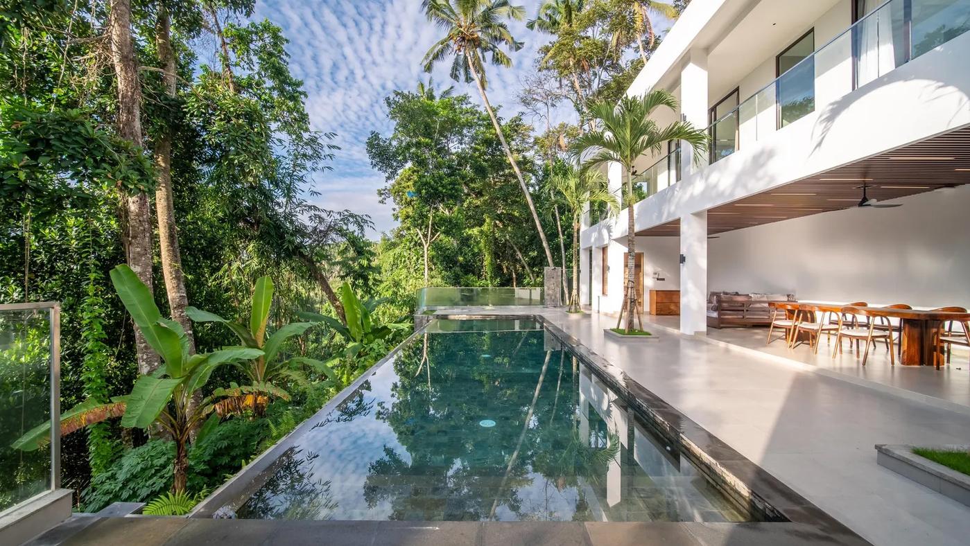 Stunning Jungle Villa - Photo 1