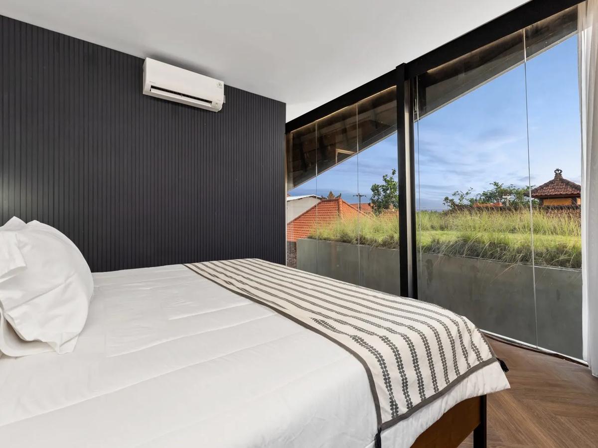 Urban Brutality Meets Tropical Soul - 6