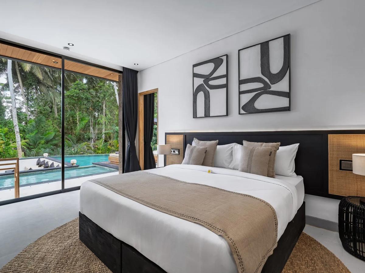 The Green Crowned Villa - 14