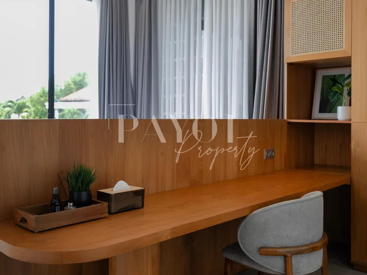 Contemporary Living Surrounded By Nature - 15