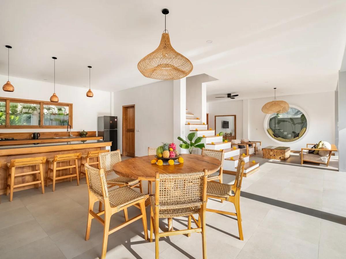 Contemporary Family Villa - 5