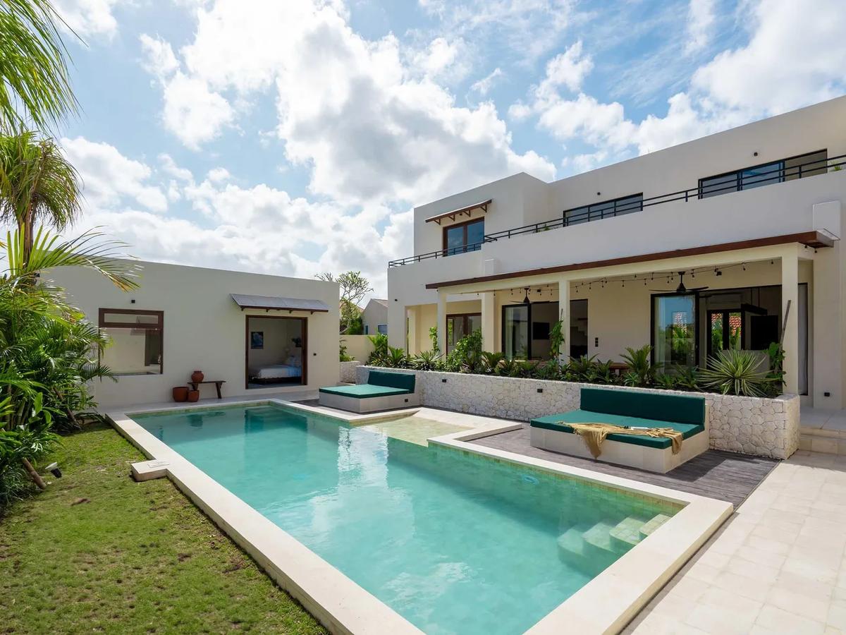 Serene Bali Villa Retreat - 3