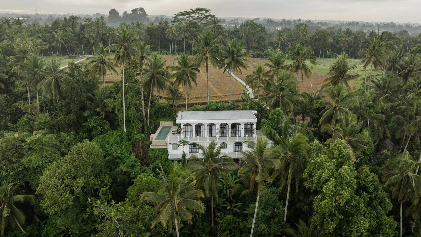 Villa Greek - Photo 1