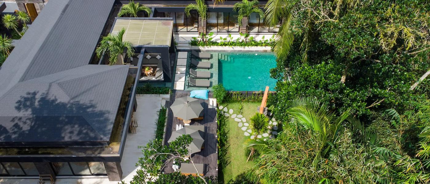 Obsidian Hideaway Villa in Ubud - modern luxury architecture surrounded by tropical jungle