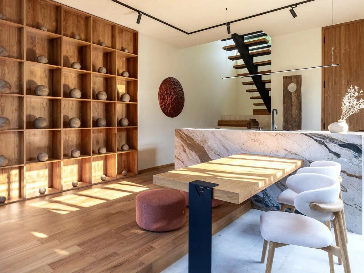 Monolithic Villa With Tropical Soul - 10