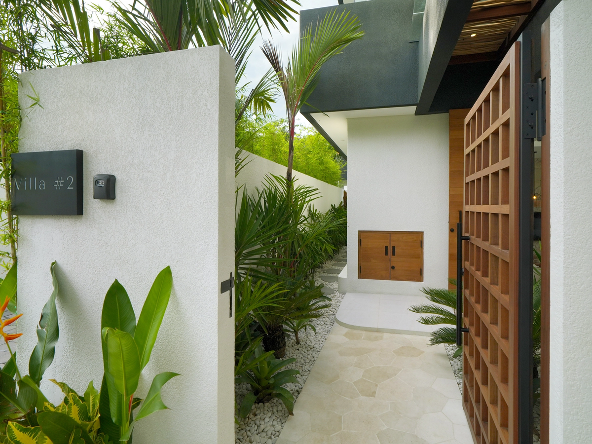 VILLA ORA - 3 BEDROOMS - NYANG NYANG BEACH — 3-bedroom villa for sale in Nyang Nyang Beach, Bali (photo 4)