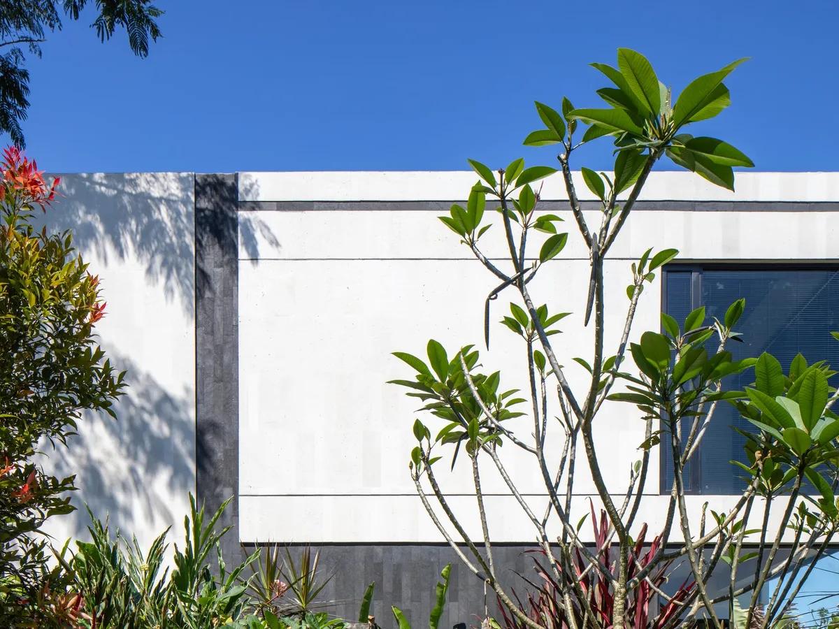 Monolithic Villa With Tropical Soul - 4