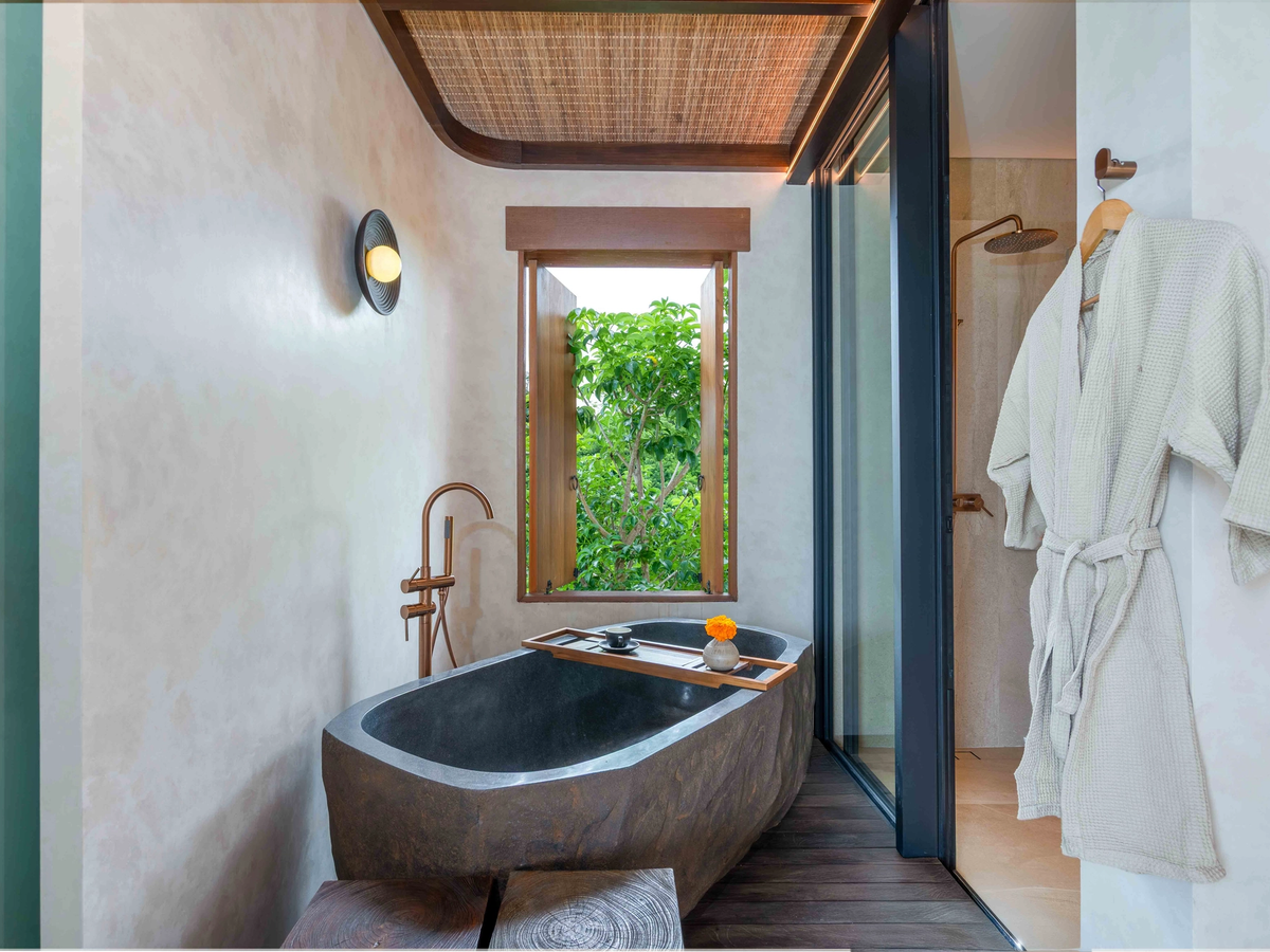 VILLA AMA - 4 BEDROOMS - ULUWATU CLIFF — 4-bedroom villa for sale in Uluwatu, Bali (photo 21)