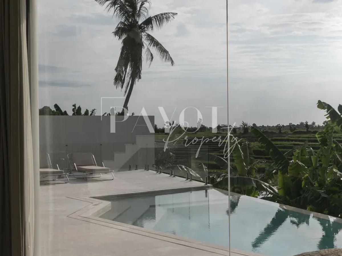 Architectural Masterpiece With Organic Curves - 3