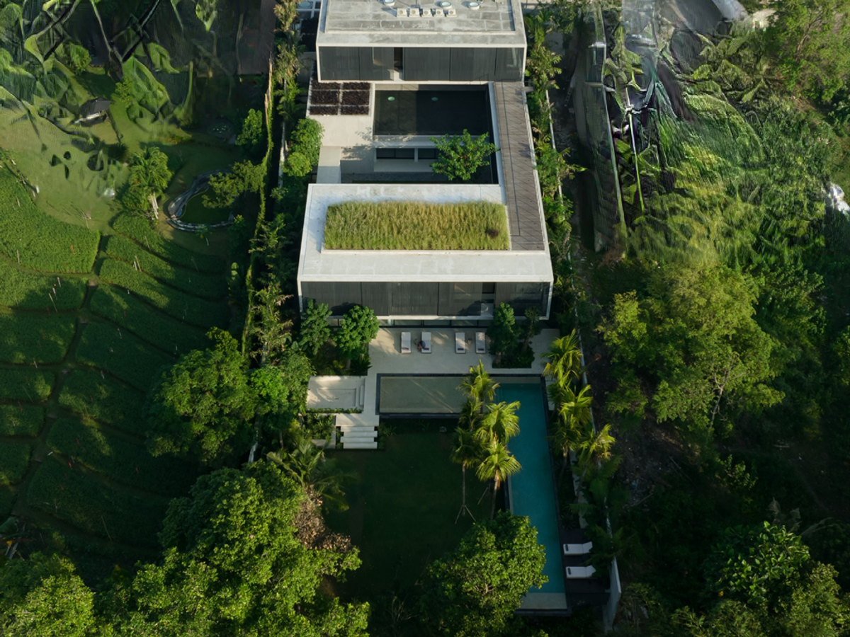 MODERN MASTERPIECE VILLA - 6 BEDROOMS - PERERENAN — 6-bedroom villa for sale in Pererenan, Bali (photo 48)