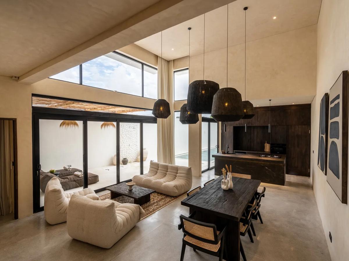 Art Inspired Modern Villa - 3