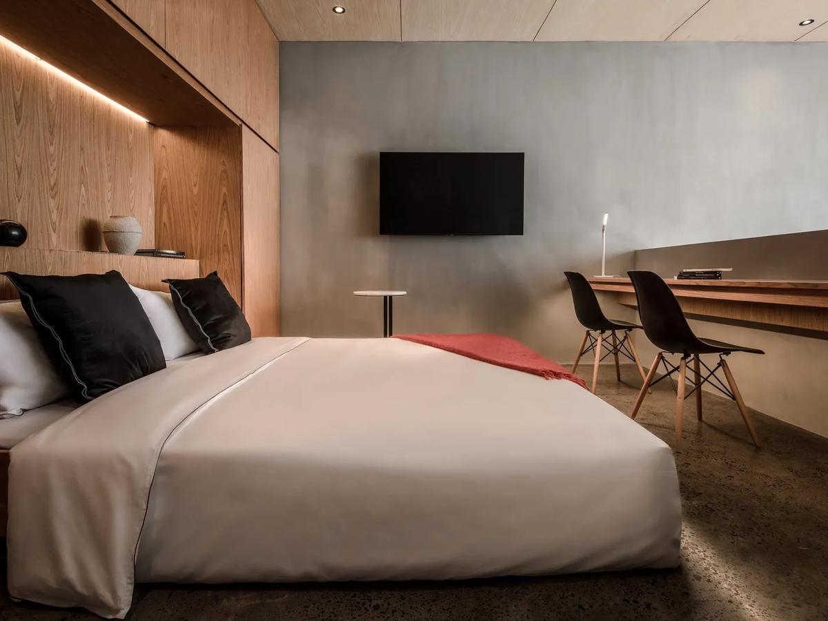 Urban Tropical Villa Loft - 12